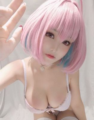 公交车上老汉口舔女孩座椅_HD高清完整版播放
